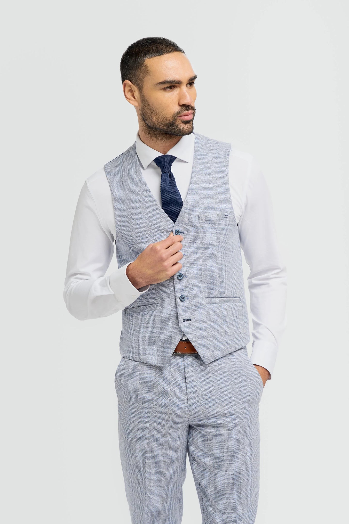 Caridi - vīriešu kāzu gaiši zila veste