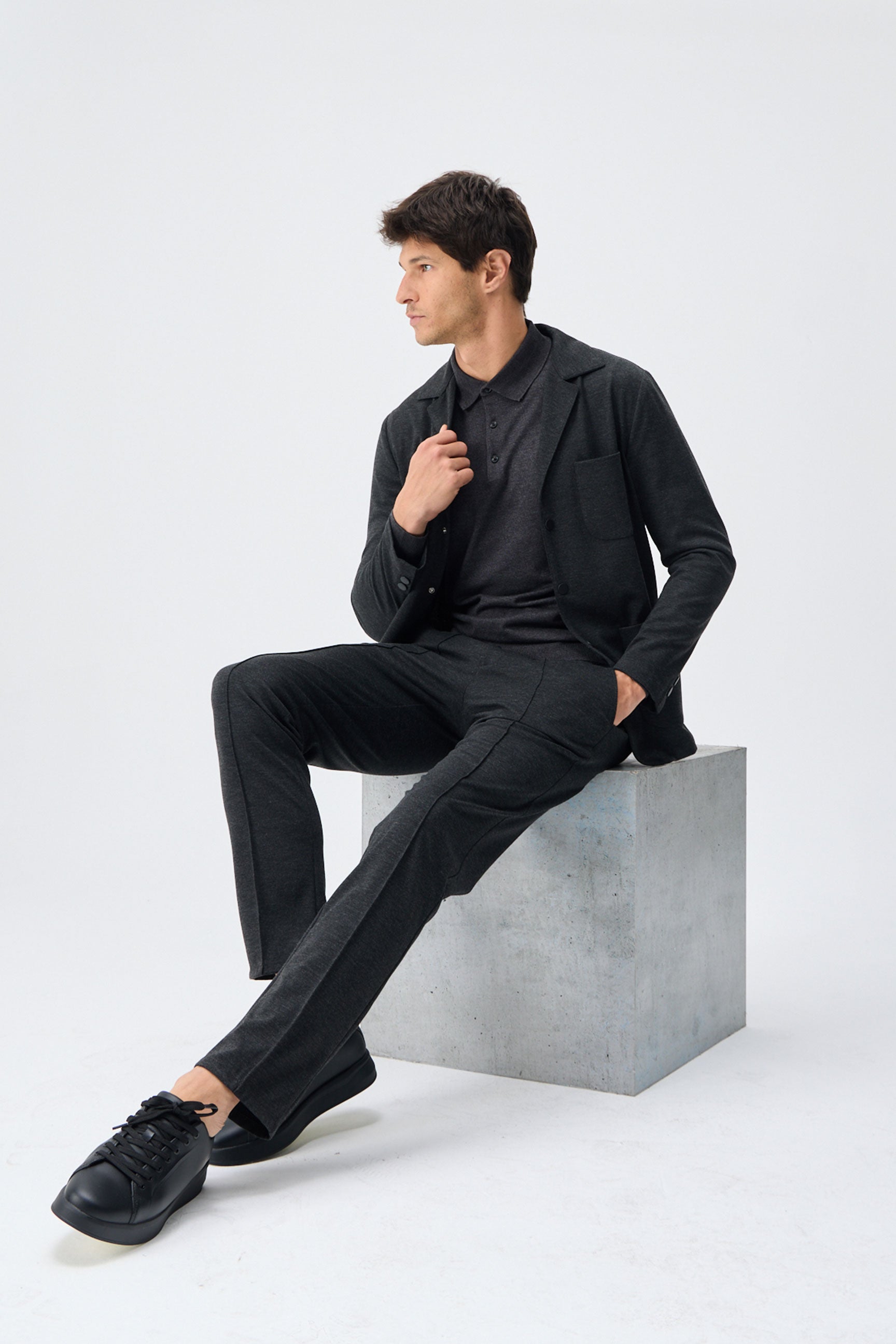Vīriešu ogļu krāsas mīksta džersija žakete ar elegantu ikdienas jaku