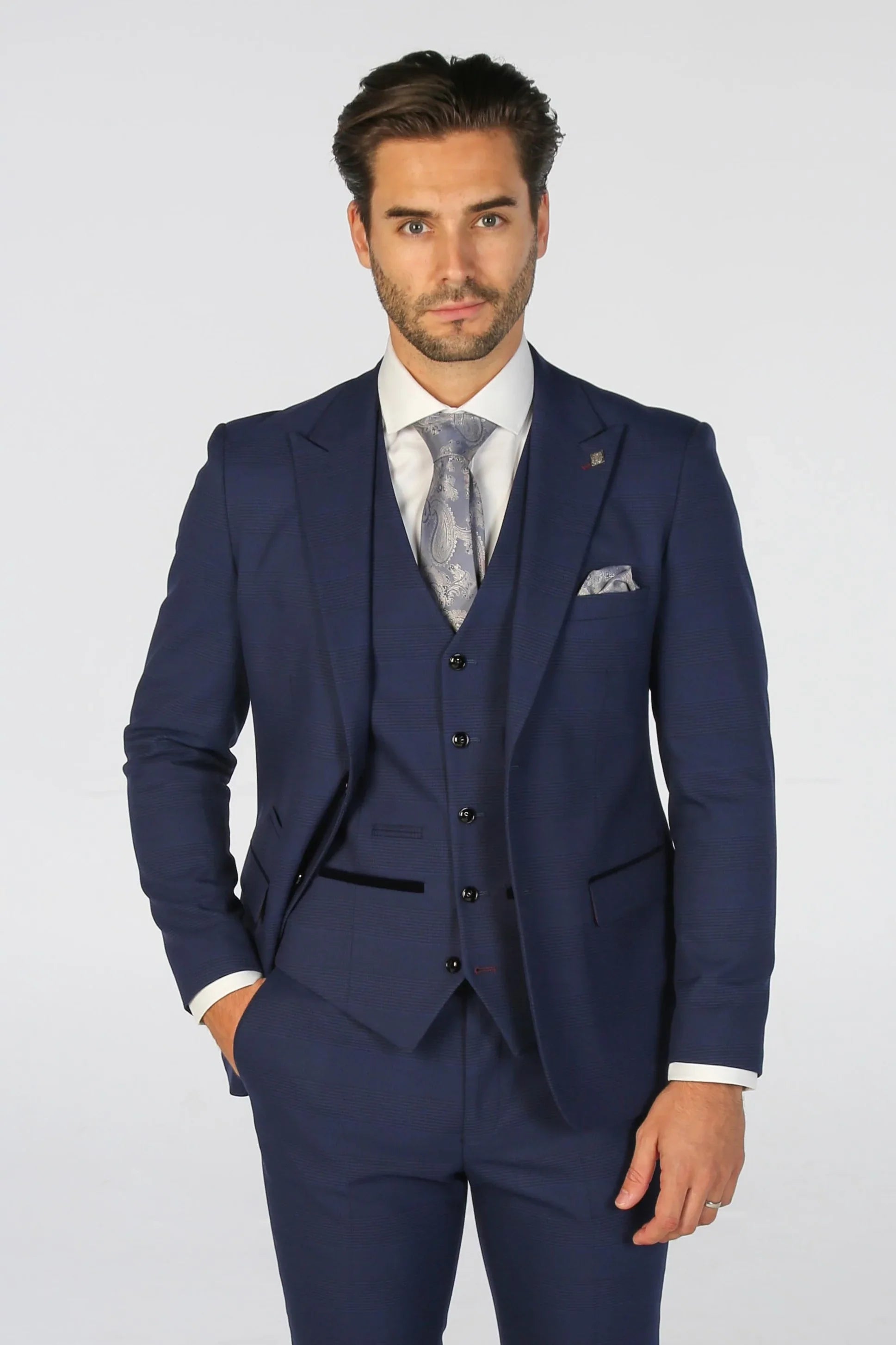 Mark - vīriešu tumši zila rūtaina, pieguļoša žakete