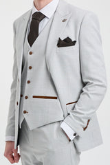 Mark vīriešu pelēks akmens krāsas trīsdaļīgs tvīda rūtainais uzvalks ar brūnu apmali kāzām un izlaidumiem