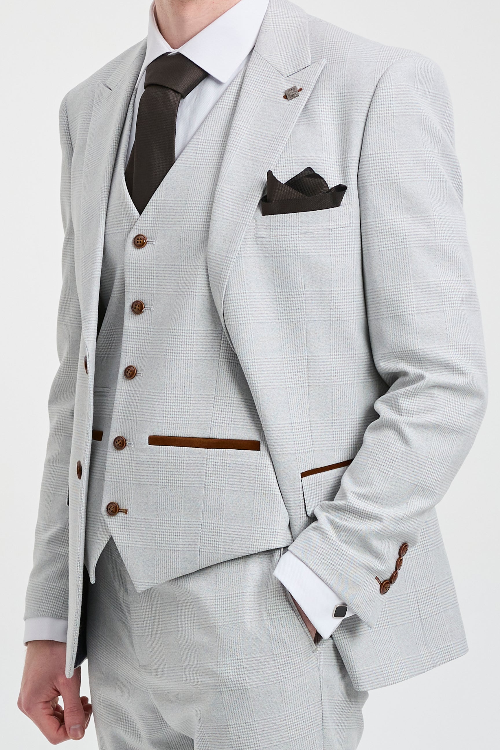 Mark vīriešu pelēks akmens krāsas trīsdaļīgs tvīda rūtainais uzvalks ar brūnu apmali kāzām un izlaidumiem