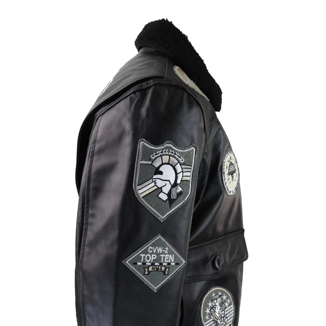 Vīriešu pilnībā melna pelēka Topgun Maverick pilota bomberjaka ar ASV nozīmītēm un melnu kažokādu, kaķis Toms